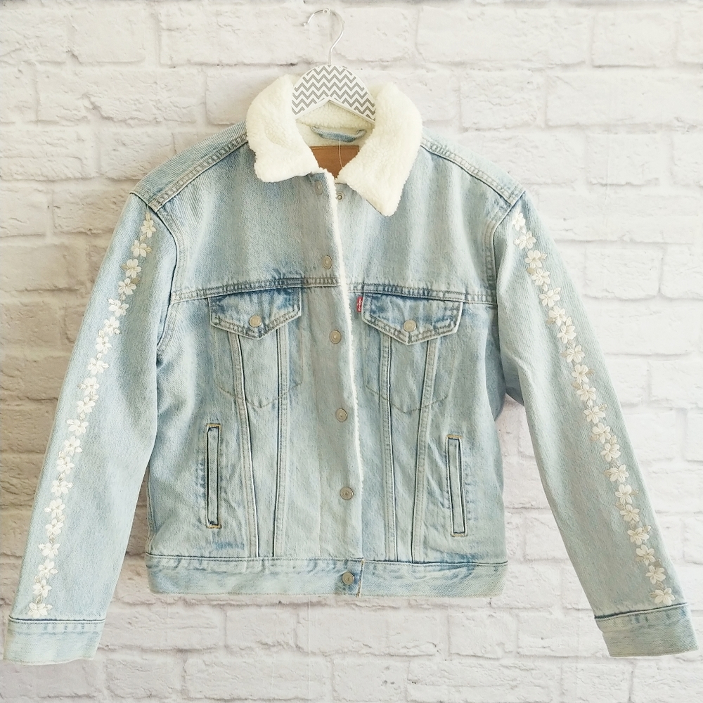 Rare NWT LEVI's Denim Ex-Boyfriend Sherpa Lined…
